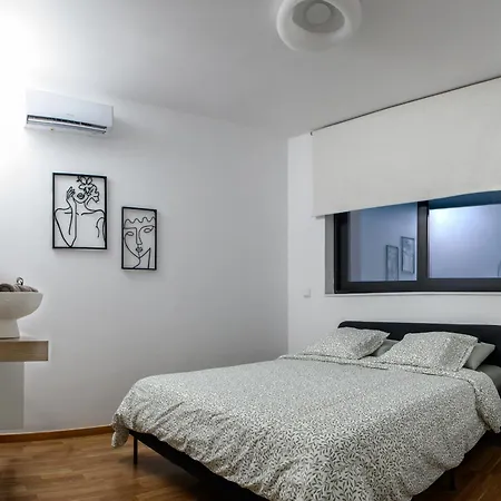 Апартаменты Sunny 1-bedroom - Staysbydais Ларнака