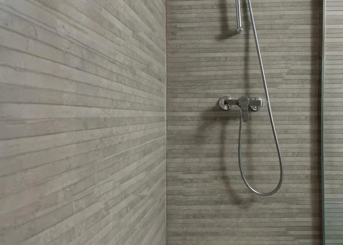 Sunny 1-bedroom - Staysbydais דירה