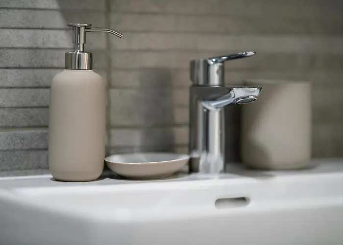 דירה Sunny 1-bedroom - Staysbydais