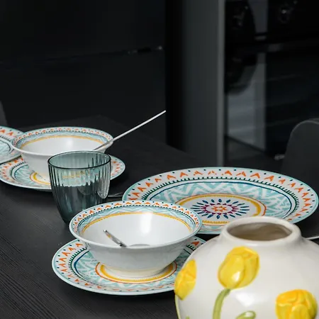 Sunny 1-bedroom - Staysbydais Apartman Lárnaka