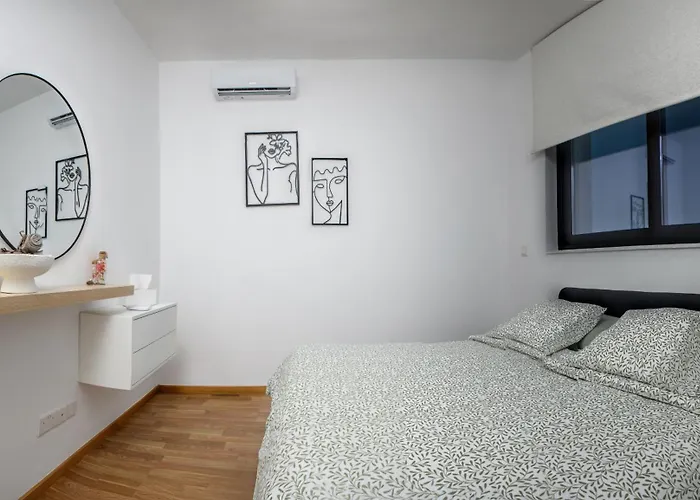 Apartament Sunny 1-bedroom - Staysbydais